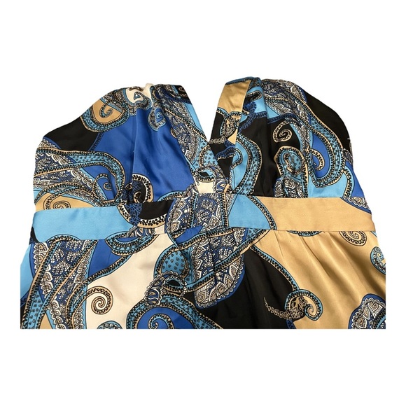 Attention halter top paisley print. - Picture 6 of 12